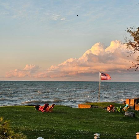 Seaside Lake-Front Cottage Madison ภายนอก รูปภาพ