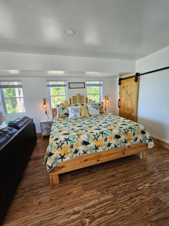 Seaside Lake-Front Cottage Madison ภายนอก รูปภาพ