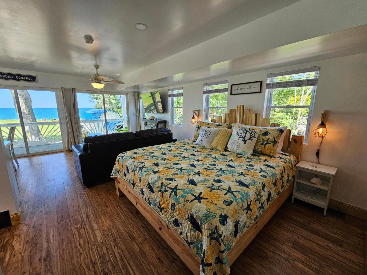 Seaside Lake-Front Cottage Madison ภายนอก รูปภาพ